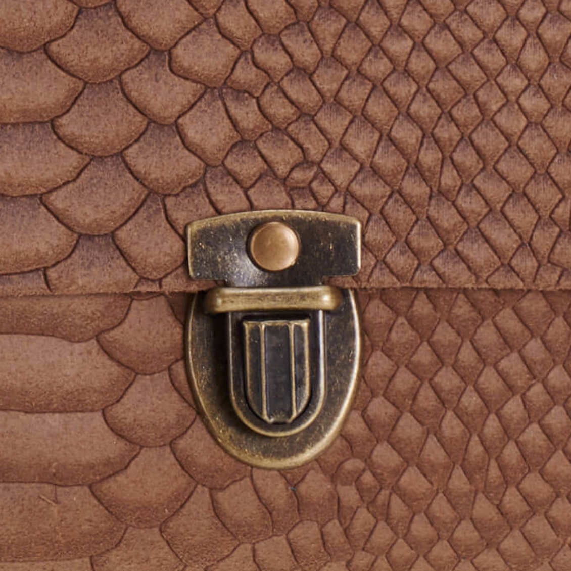 Gloria Scale Taupe